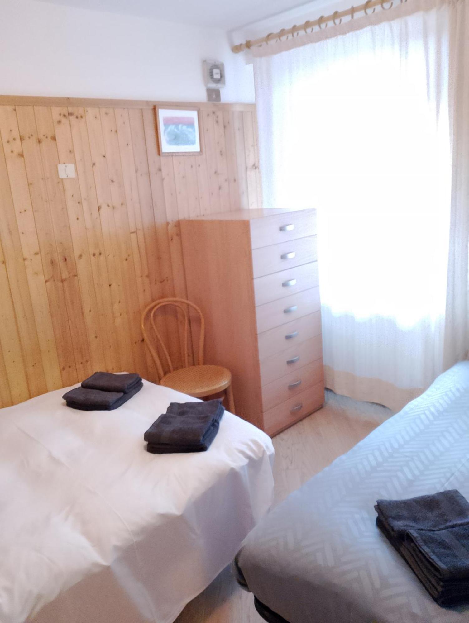 カデルツォーネLa Casa Di Siroアパートメント エクステリア 写真