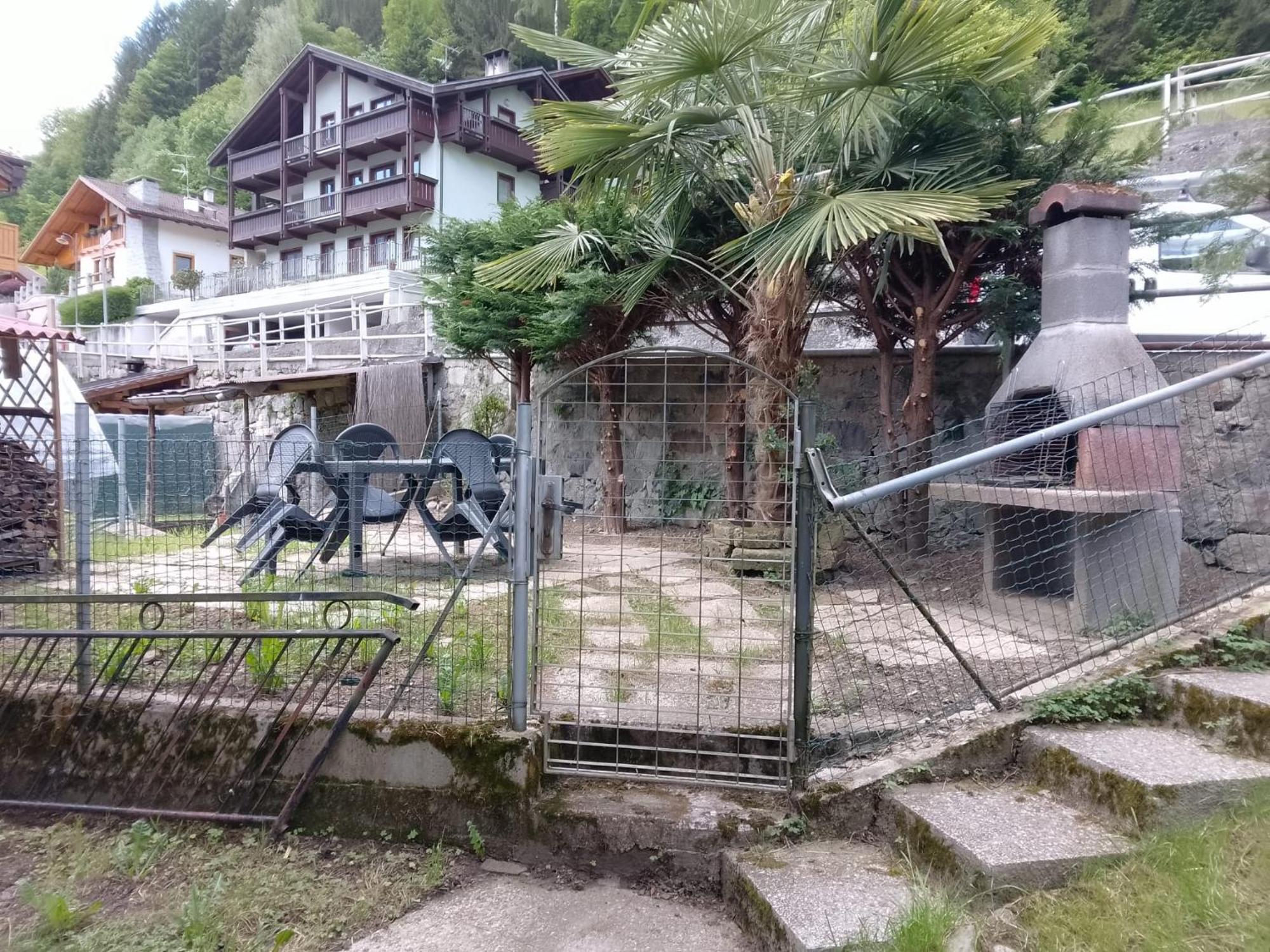 カデルツォーネLa Casa Di Siroアパートメント エクステリア 写真
